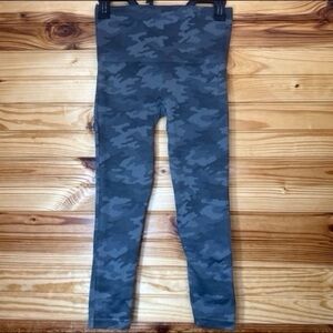 Spanx high waisted tummy control camouflage leggings medium